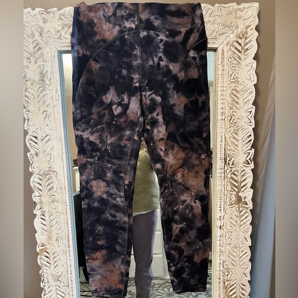 Lululemon diamond dye “25 aligns - Picture 2 of 6
